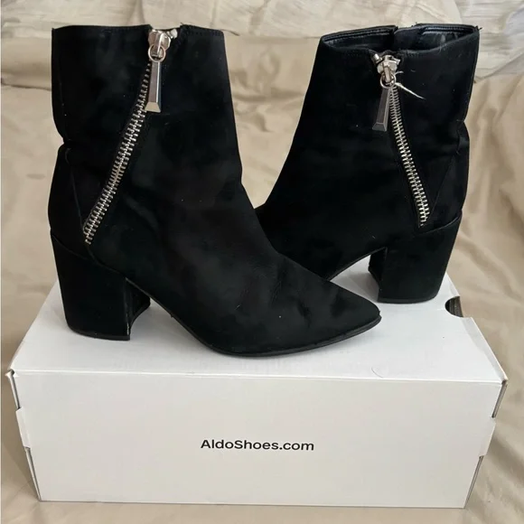 Aldo Black Ankle Booties with Zipper Detail - Picture 2 of 4